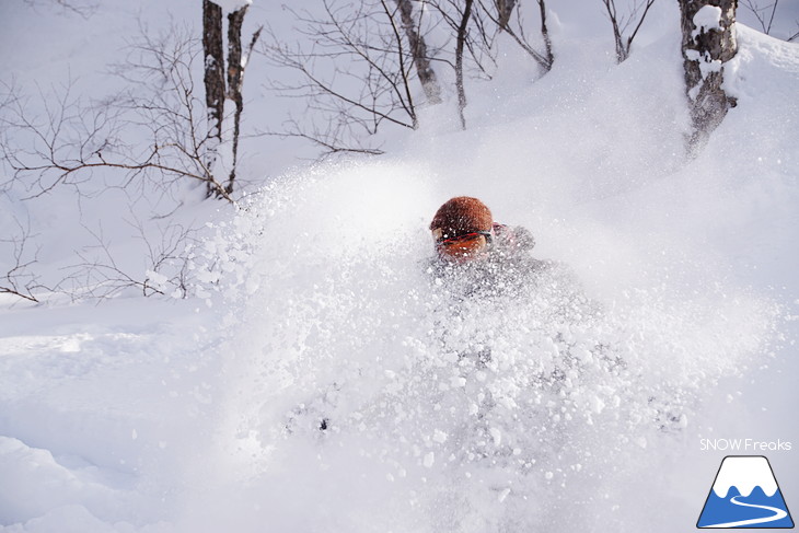 大雪山旭岳ロープウェイ 北海道最高峰でパウダーライド！